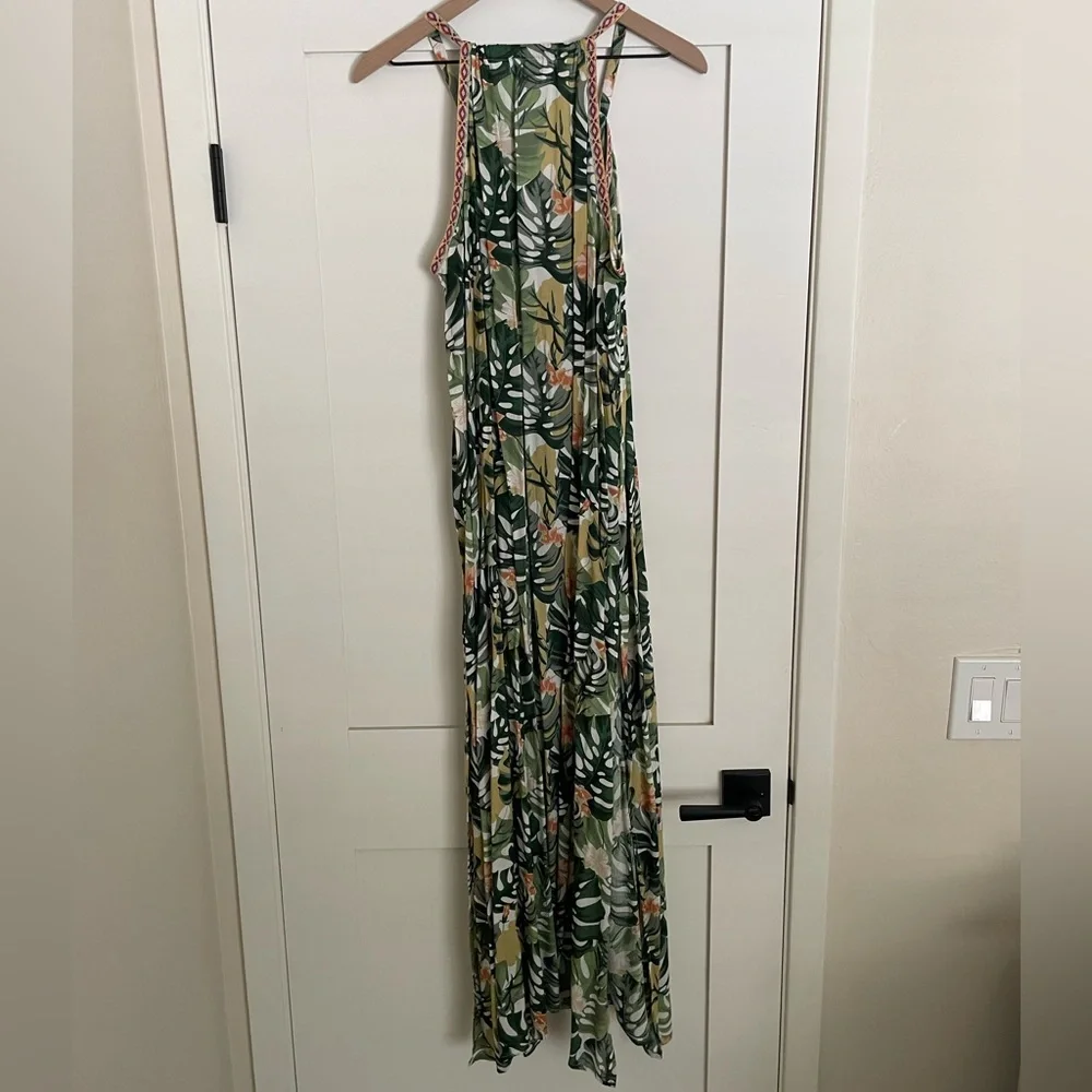 Green Halter Neck Sleeveless Maxi Sundress - Picture 4 of 6